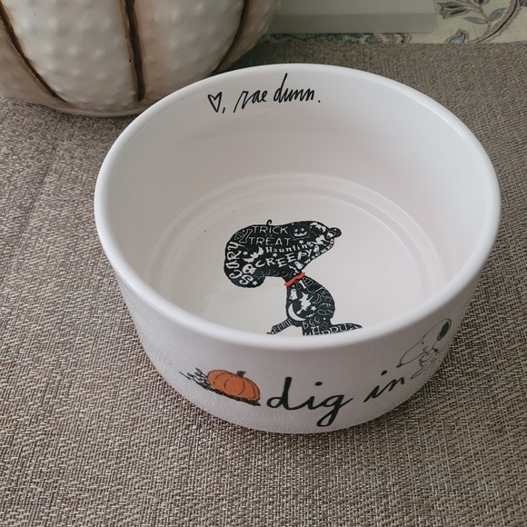 Rae Dunn Peanuts pet dish, new - Picture 2 of 7